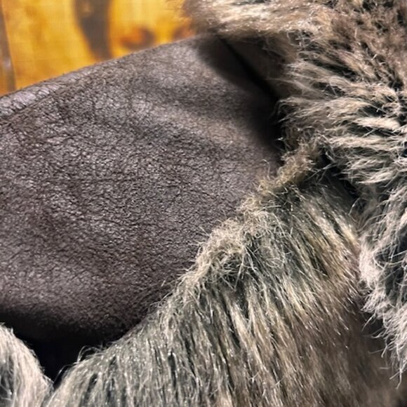 Faux fur, faux suede bomber Jacket - Picture 3 of 7